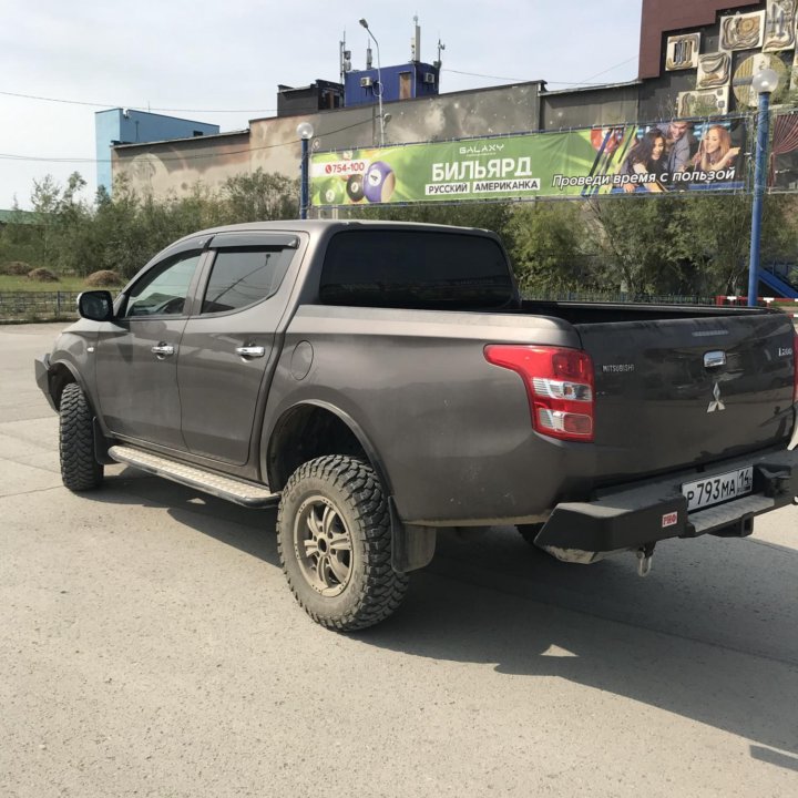 Mitsubishi L200, 2016