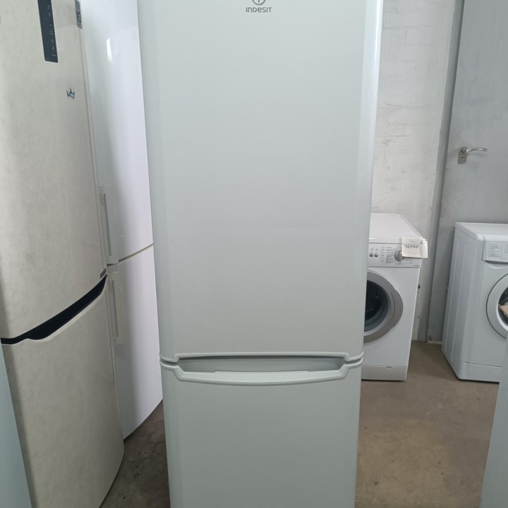 Холодильник Indesit No Frost