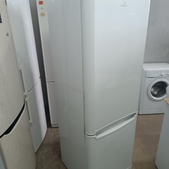 Холодильник Indesit No Frost