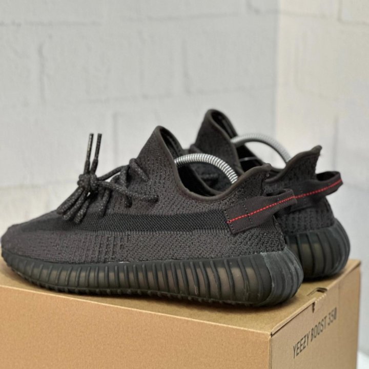 Кроссовки Adidas Yeezy Boost 350