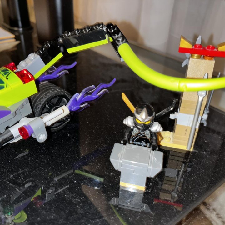 Lego ninjago 9447 Lasha's Bite Cycle