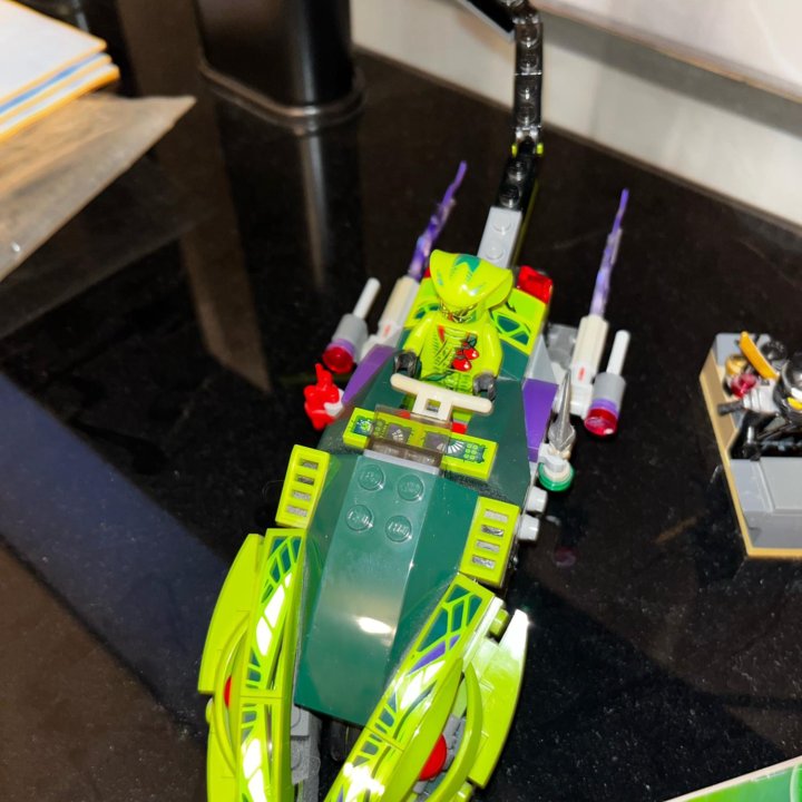 Lego ninjago 9447 Lasha's Bite Cycle