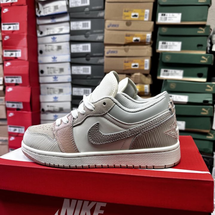 Кроссовки Nike Air Jordan 1 Low