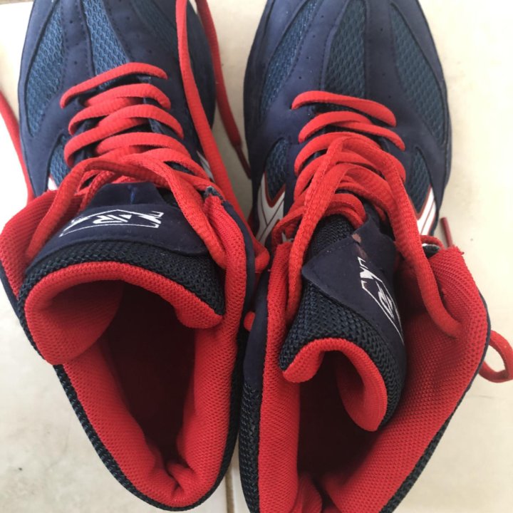 Кроссы для единоборств