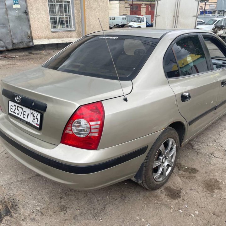 Hyundai Elantra, 2005