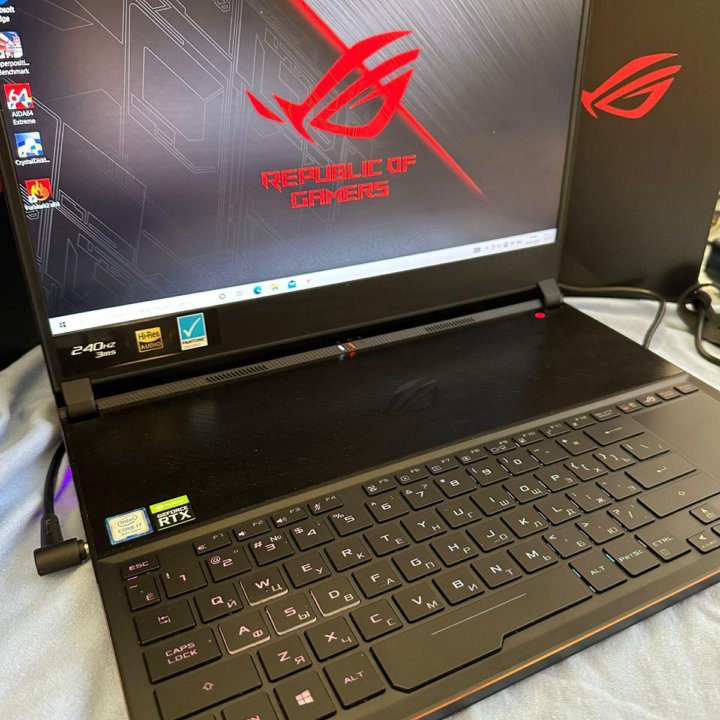 Asus ROG Gx531GX, RTX2080, 24gb, 1TB SSD, i7 9750H