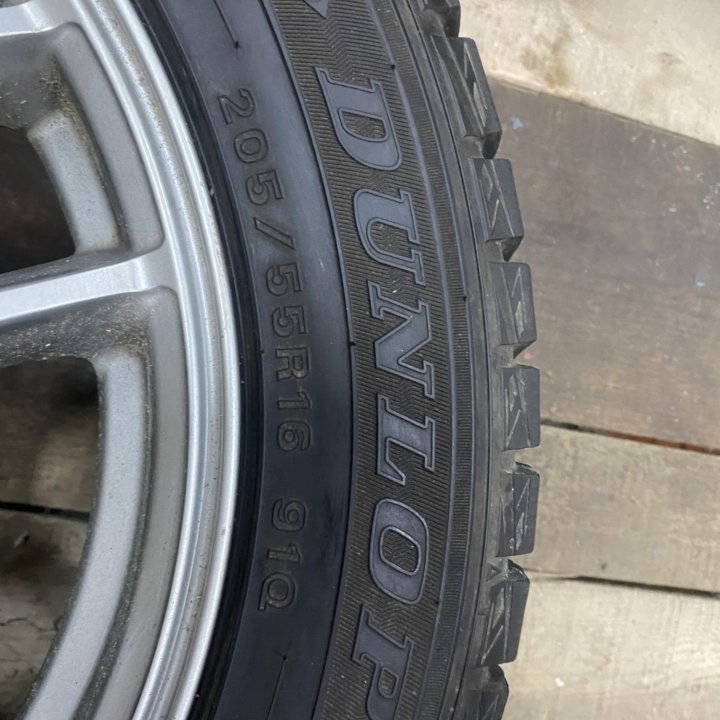 Шины 205/55/16 Dunlop