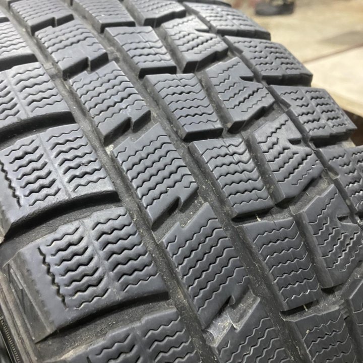 Шины 205/55/16 Dunlop