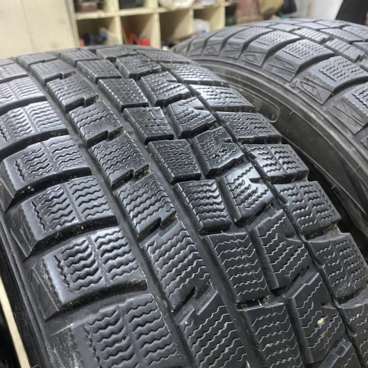 Шины 205/55/16 Dunlop