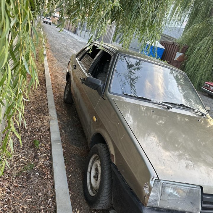 ВАЗ (Lada) 21099, 2000