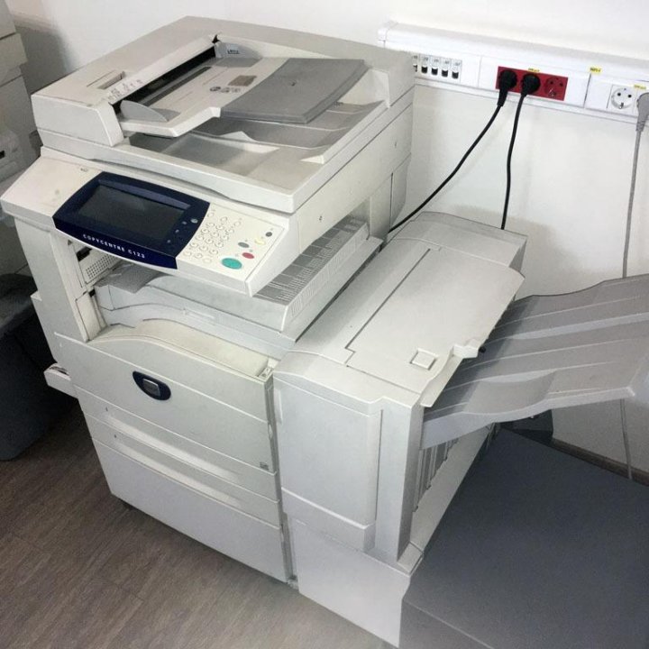 Продам лазерное МФУ Xerox CopyCentre C123