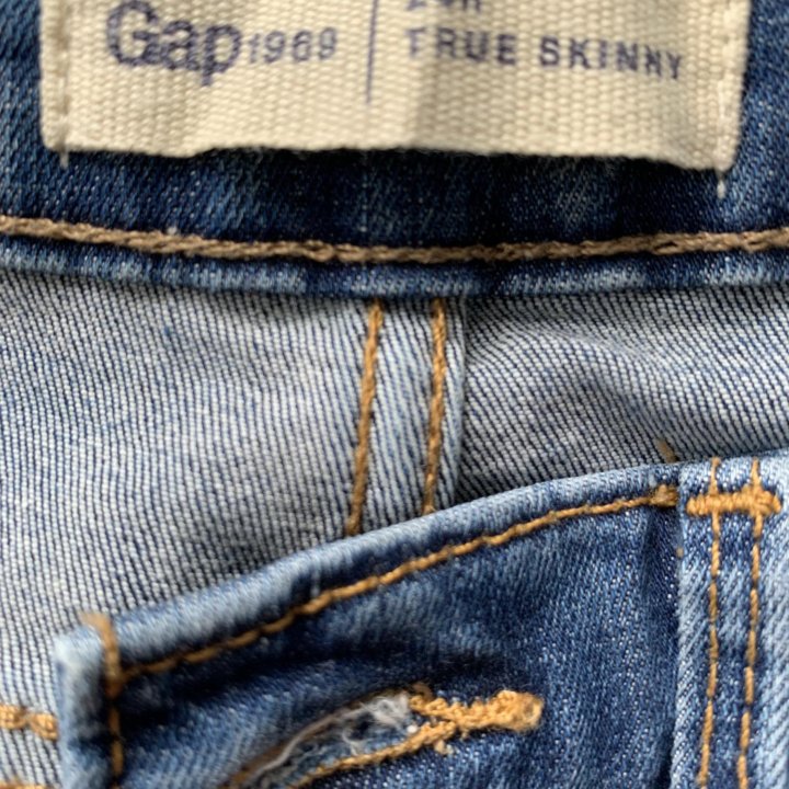 Джинсы женские gap