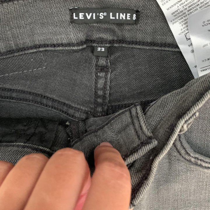 Джинсы Levi’s