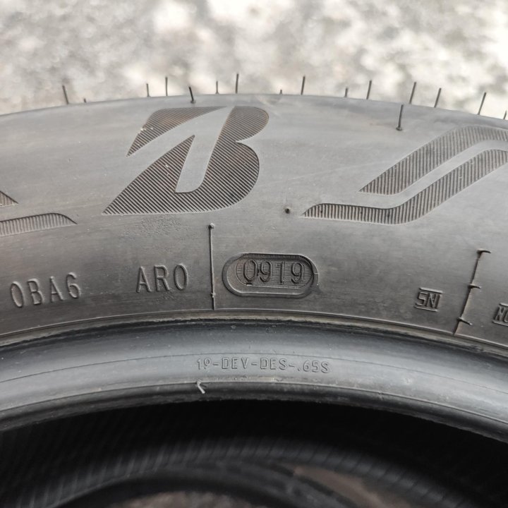 245/50 R19