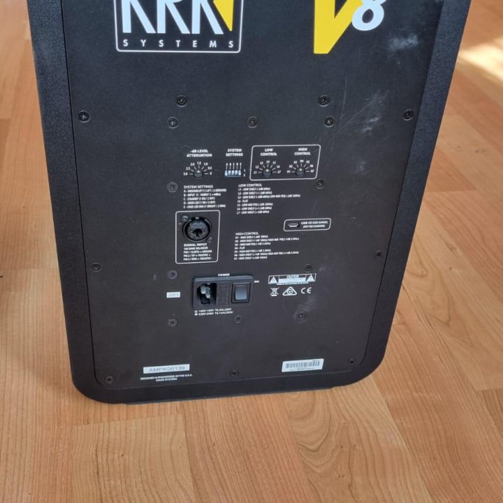 KRK systems V8