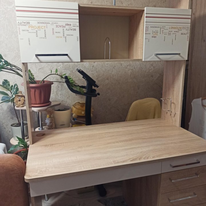 Стол ученика.