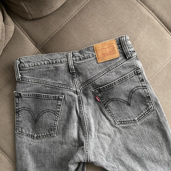 Женские джинсы Levi’s 501