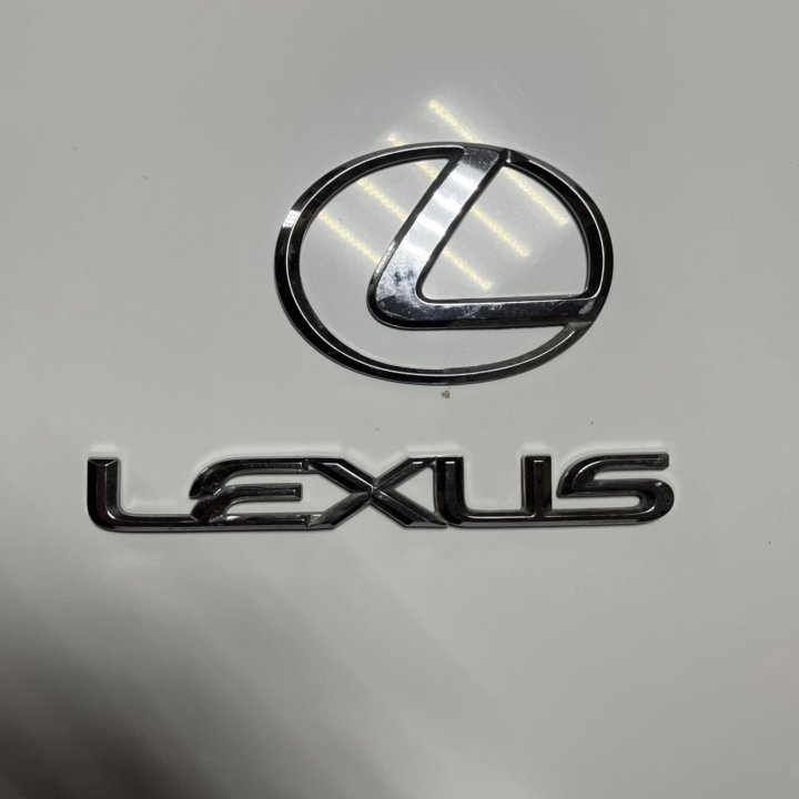 Шильдик lexus