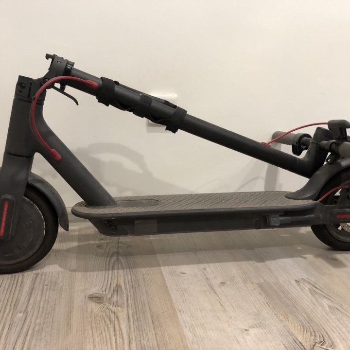 Электросамокат Xiaomi Mi Electric Scooter 1S Ориг