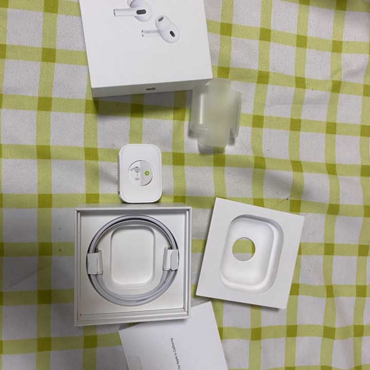 Apple AirPods PRO 2