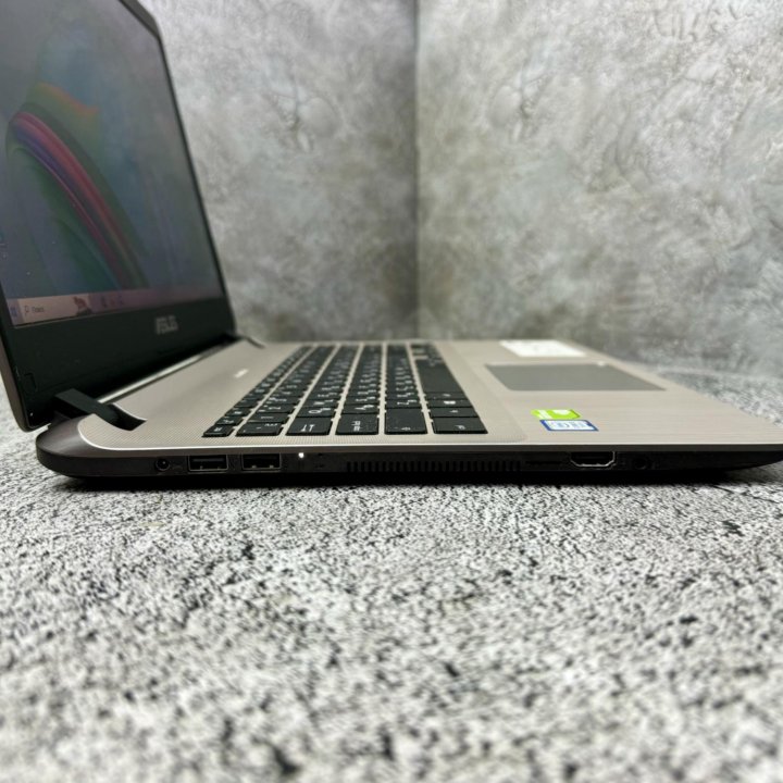 Ноутбук asus на Core i3-7020U/ MX130/Full hd