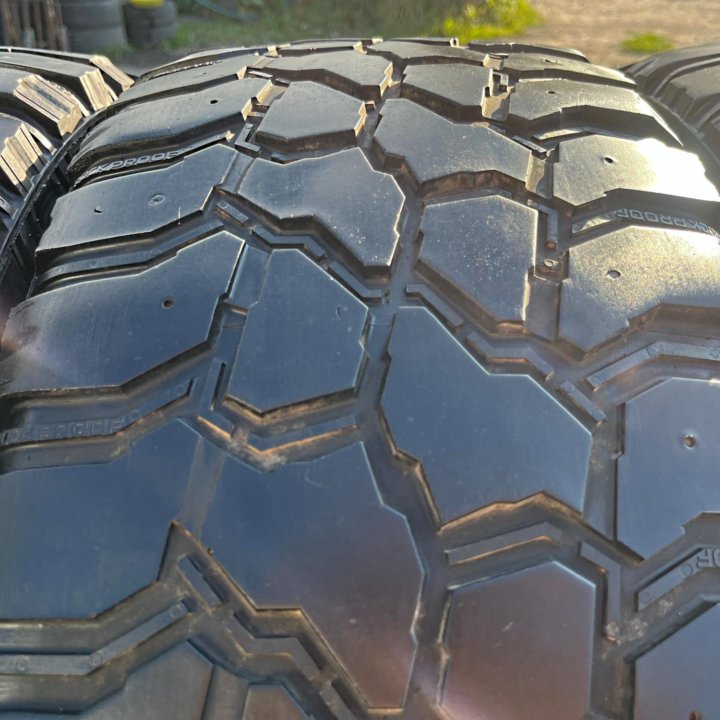 Лето M/T Nokian RockProof LT 265/70 R17 121/118Q