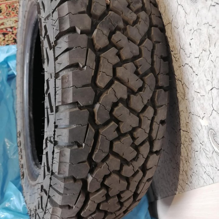 Comforser CF1100 175/80 R14 92