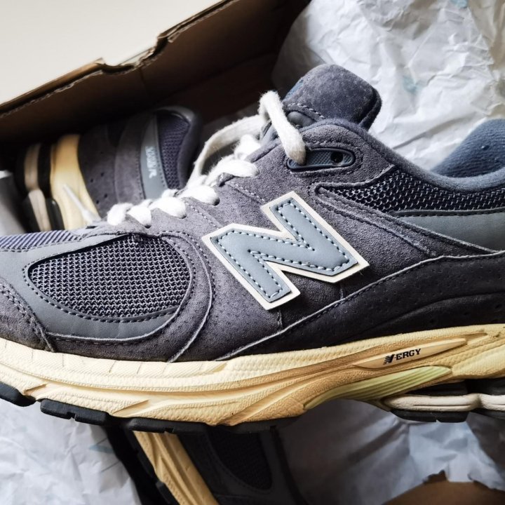 Кроссовки new balance NB 2002r серые