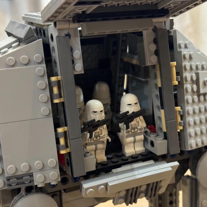 Lego Star Wars (Lego 75288)