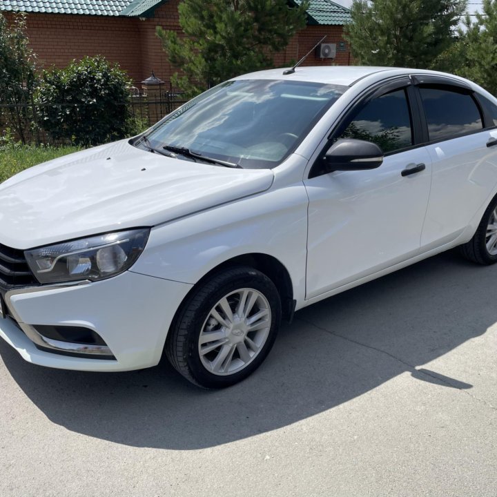 ВАЗ (Lada) Vesta, 2018