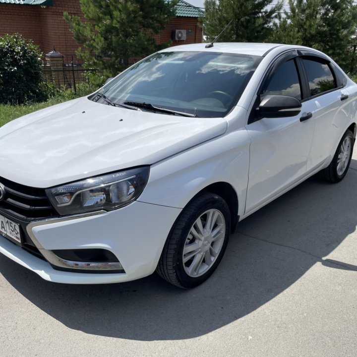 ВАЗ (Lada) Vesta, 2018