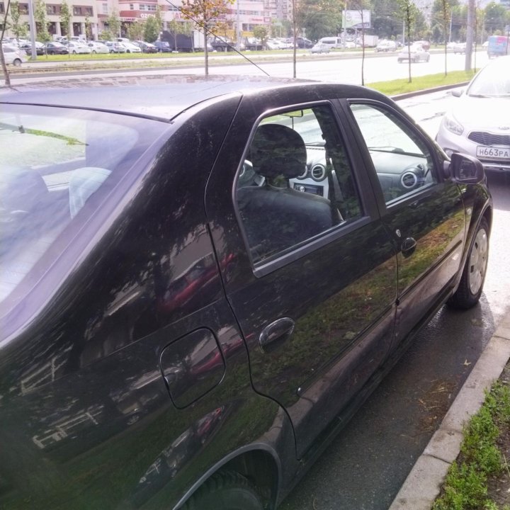 Renault Logan, 2011