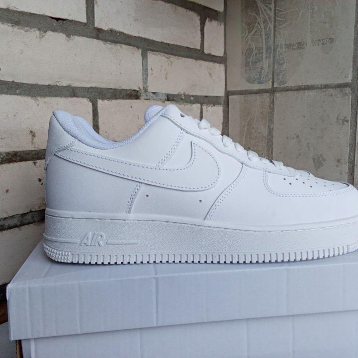 Nike Air Force 1