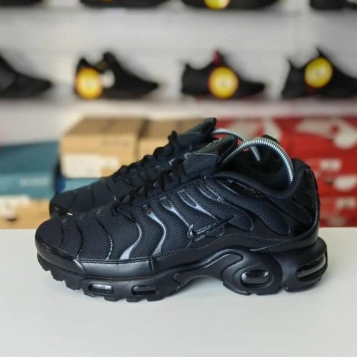 Кроссовки Nike Air Max Tn Plus