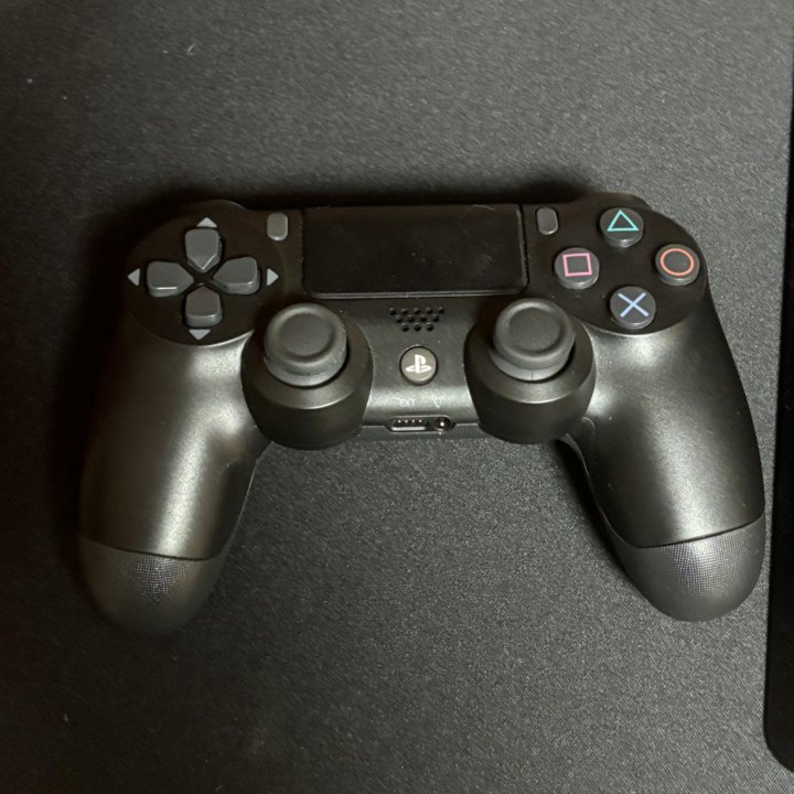 Sony PS4 slim