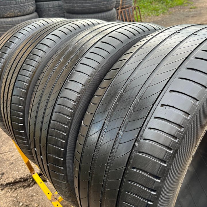 Лето Michelin Primacy 4 235/45 R18 98W