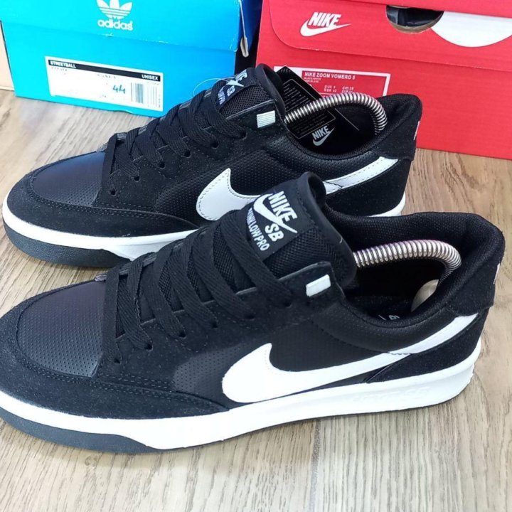 Кроссовки Nike SB Dunk Low Pro