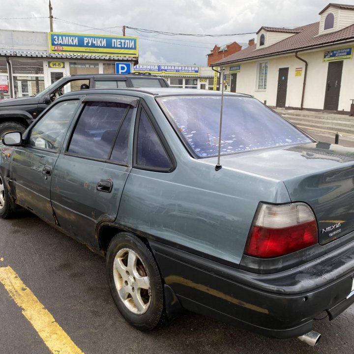 Daewoo Nexia, 1998