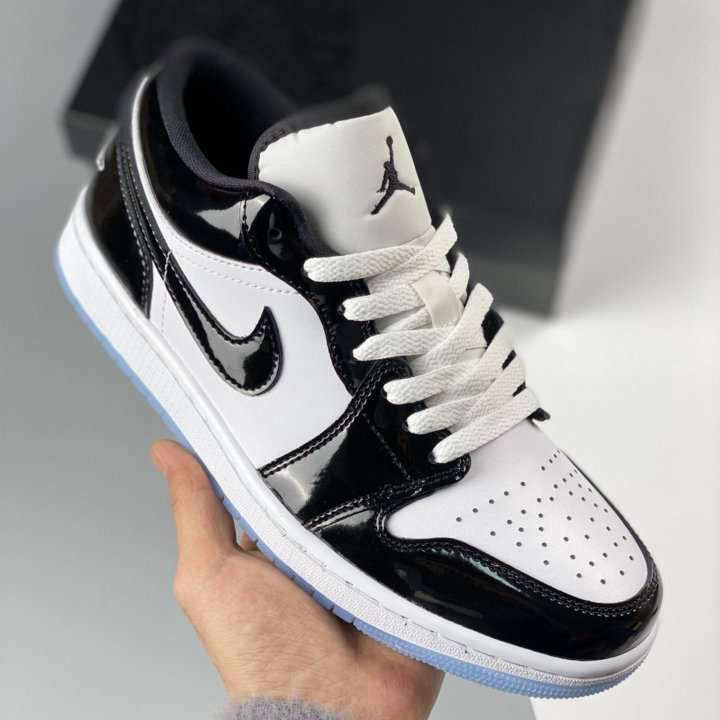 Кроссовки Nike Air Jordan 1 Low SE Concord