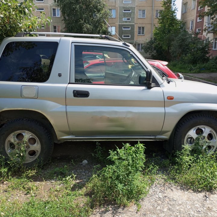 Mitsubishi Pajero iO, 1999