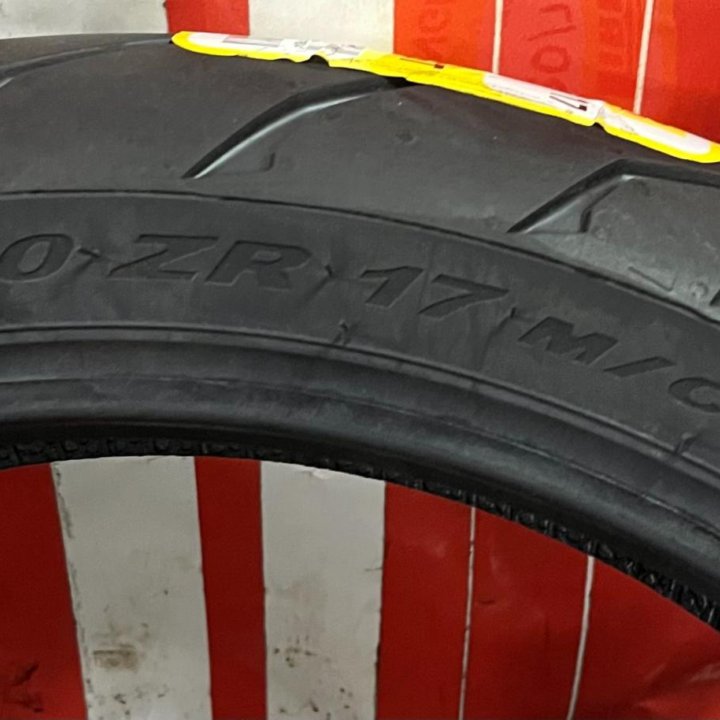 Мотошин 120/70 R17 и 180/55 R17 Pirelli Angel GT