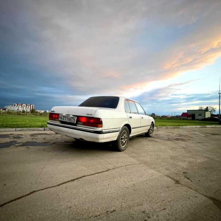 Toyota Crown, 1994