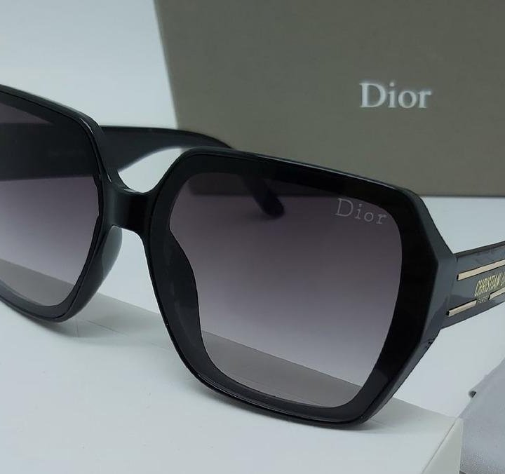 Солнцезащитные очки Dior