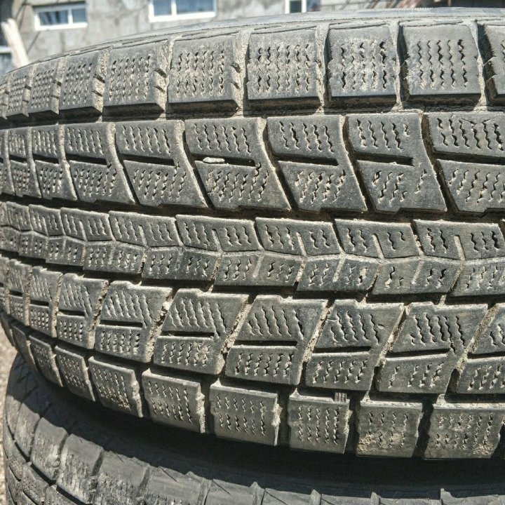 Шины R16 265/70 Dunlop Winter Maxx SJ8