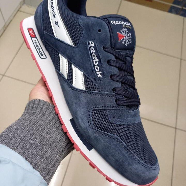 Кроссовки Reebok, великаны