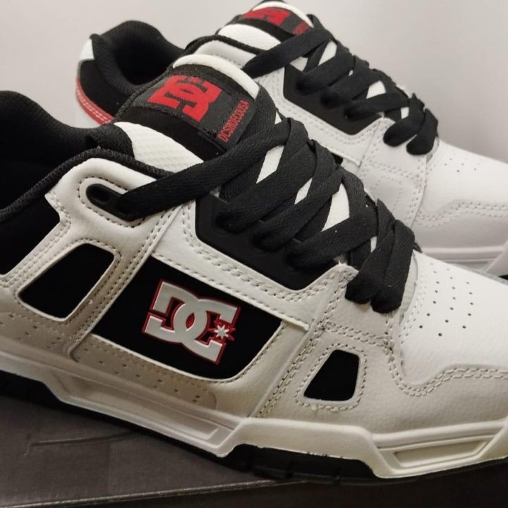 Кроссовки мужские DC Shoes Stag