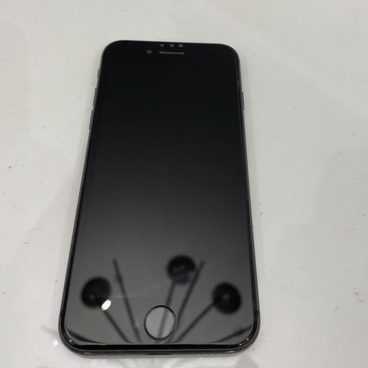 iPhone 8/айфон 8,64 ГБ