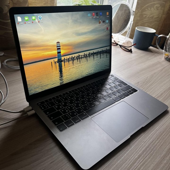MacBook Air (2019)