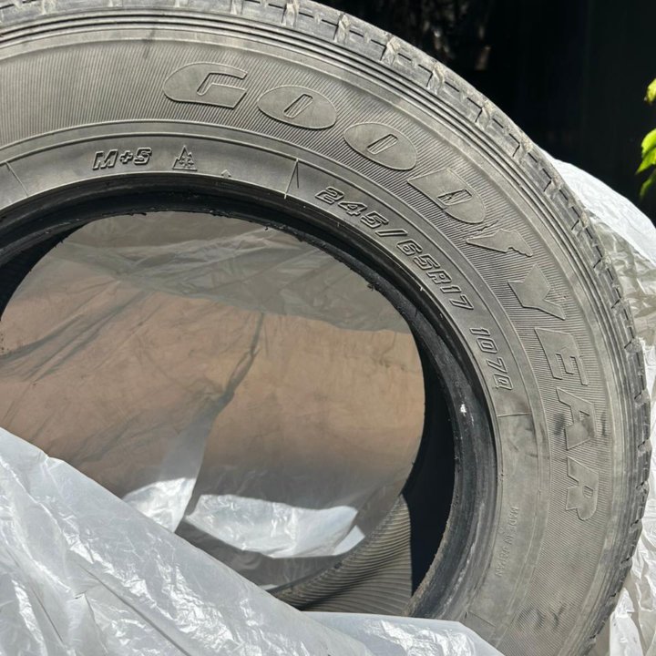 goodyear 225/65 r17 зима 1070