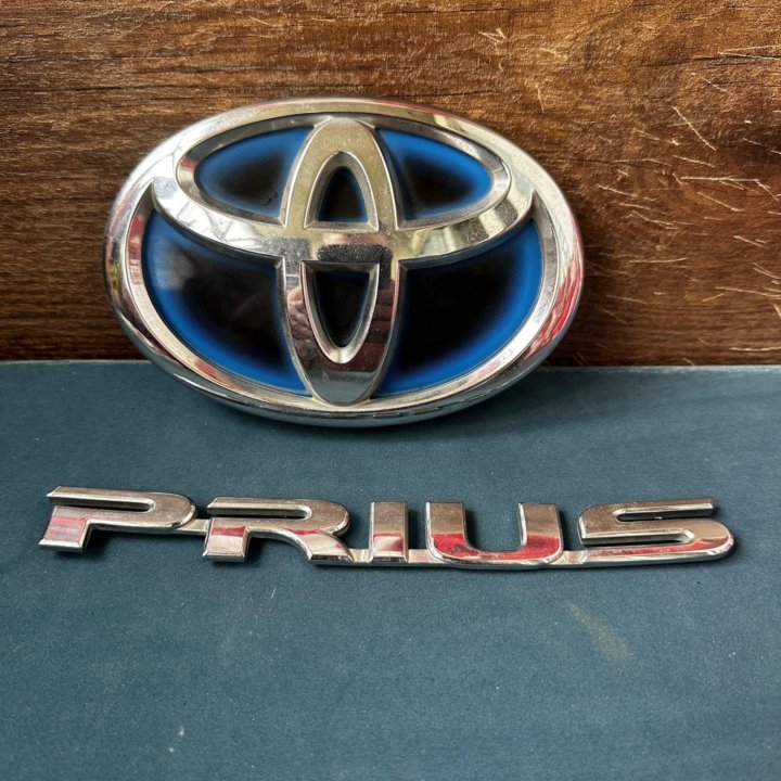 Эмблема Toyota Prius 9097502196 ZVW30 2ZR, задняя